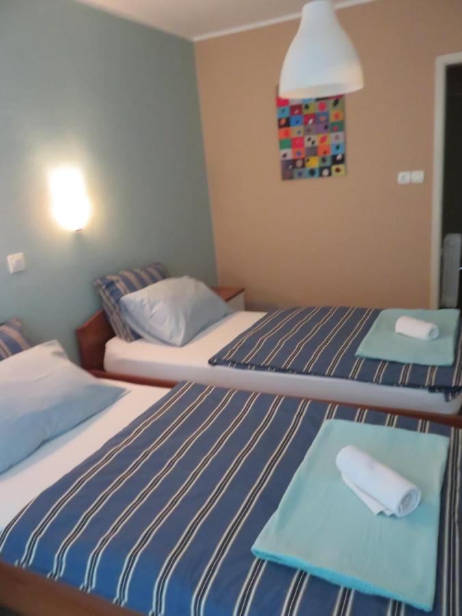 Guesthouse Ob Sotocju Budic Брежице Экстерьер фото