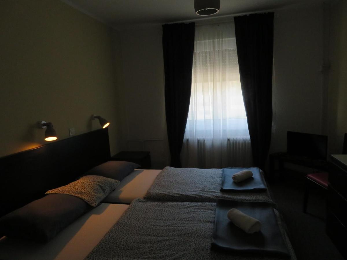 Guesthouse Ob Sotocju Budic Брежице Экстерьер фото