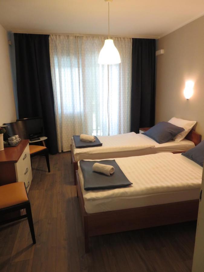 Guesthouse Ob Sotocju Budic Брежице Экстерьер фото