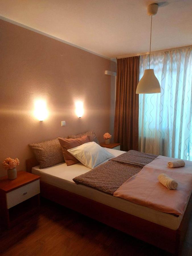 Guesthouse Ob Sotocju Budic Брежице Экстерьер фото