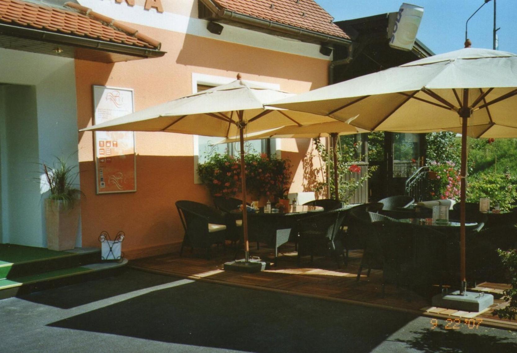 Guesthouse Ob Sotocju Budic Брежице Экстерьер фото