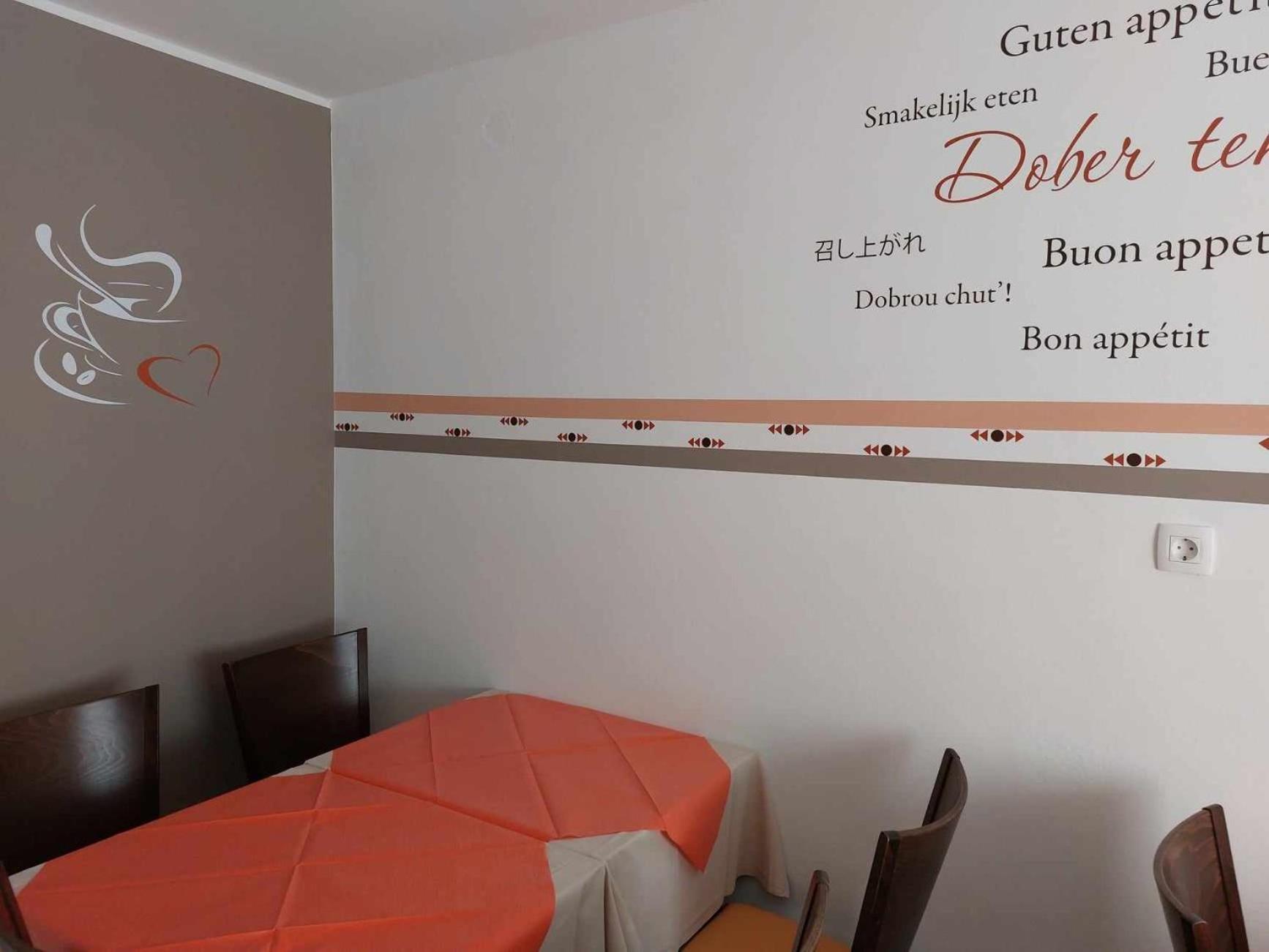 Guesthouse Ob Sotocju Budic Брежице Экстерьер фото