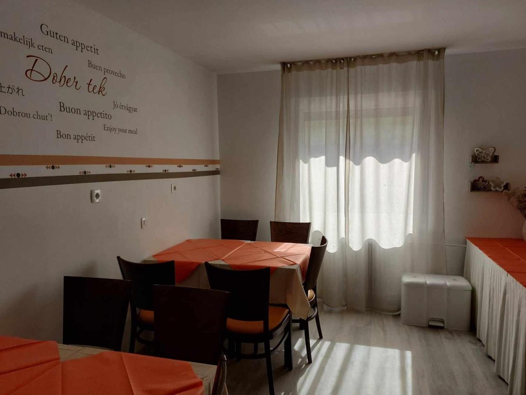 Guesthouse Ob Sotocju Budic Брежице Экстерьер фото